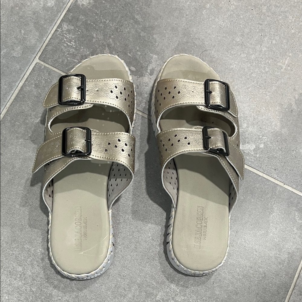 ILSE JACOBSEN Slides Size 36/6 Gold